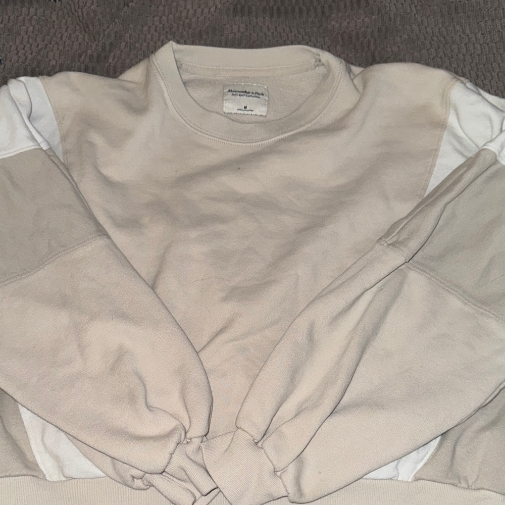 women’sBeige and White Sweater